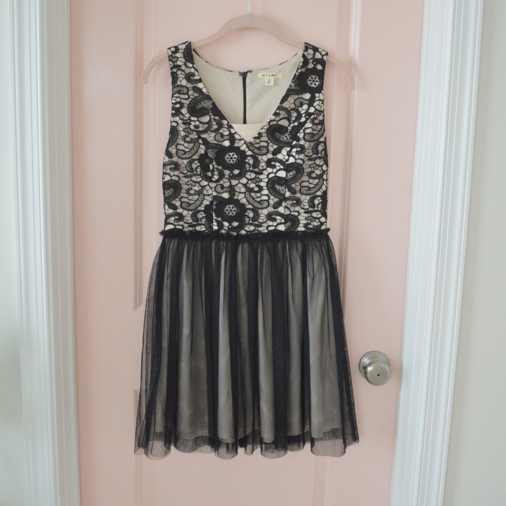 Black and Cream Lace Tulle V Neck Dress